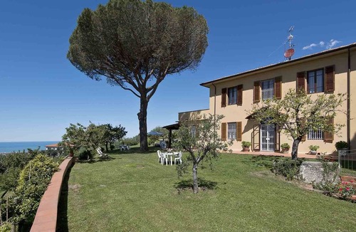 Corsanico Villa | Villa Ai Venti 8, Emma Villas