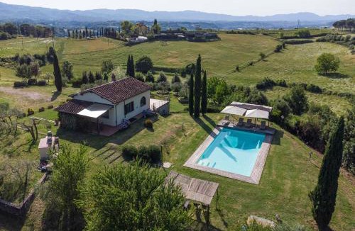 Montevarchi Villa | Villa al Vento by Mmega