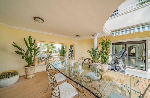 Vallauris Villa | Villa Albertine - Six Bedroom Villa, Sleeps 12