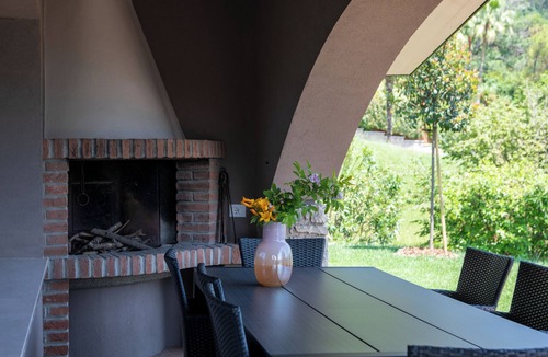 Salo Villa | Villa Allegra Luxury Holiday House