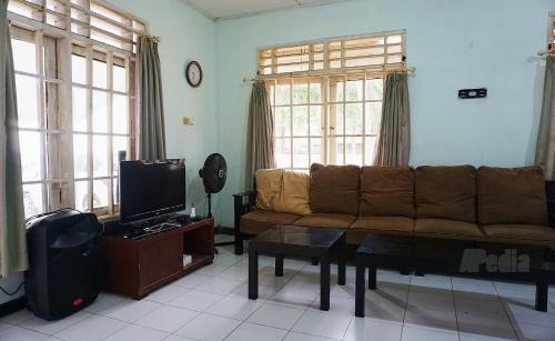 Anyer Villa | Villa Apedia Anyer, 3 Kamar, Pantai Pasir Putih