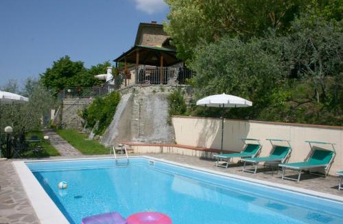 Loro Ciuffenna Villa | Villa Arcobaleno