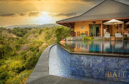 Kayu Putih Villa | Villa Asem Kembar-Breathtaking Clifftop Luxury Honeymoon Villa!