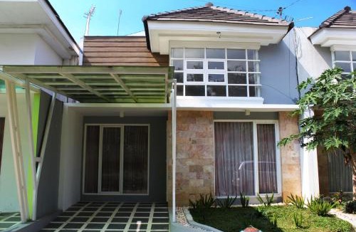 Oro Oro Ombo House | Villa Asri