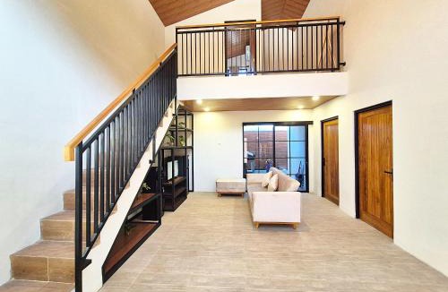 Bangunjiwo Villa | Villa Bangunjiwo by Yustien Homestay - Entire House 4 Beds