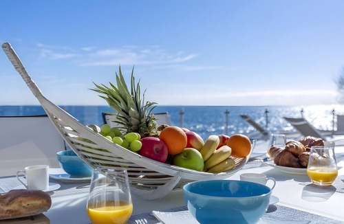 La Nartelle Villa | Villa 'Baraka' with Sea View, Wi-Fi and Air Conditioning