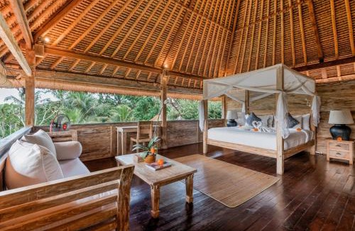 Kedewatan Villa | Villa Bedauh Wetan by Manara
