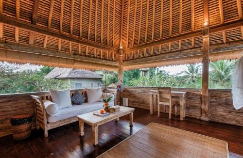 Kedewatan Villa | Villa Bedauh Wetan by Manara