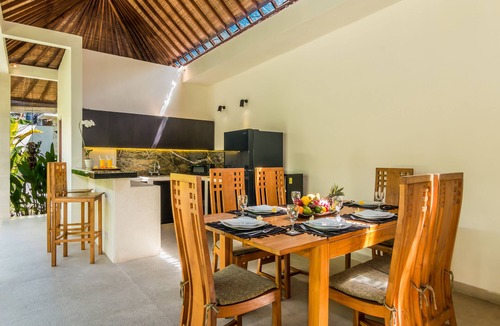 Sunset Road Villa | Villa Beji a cozy villa for family holiday in central Seminyak