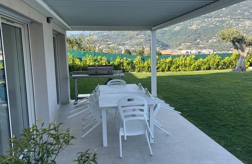 Carros Villa | Villa Belle Vue