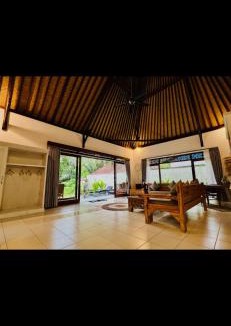 Penestanan Apartment | villa Budi private Jungle view