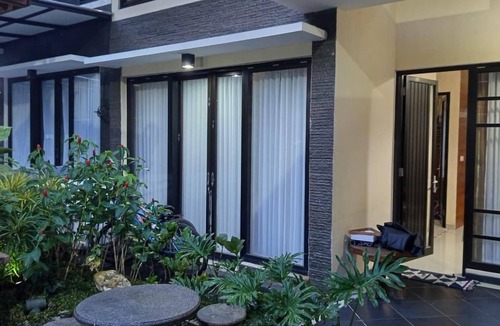 Sidomulyo Villa | Villa Bungas Kusuma Pinus M92