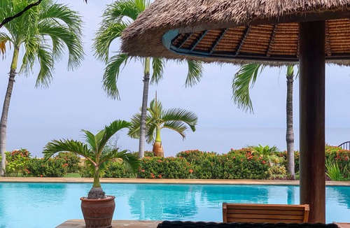 Lokapaksa Villa | Villa Cahaya, beachfront, 2 Bedrooms w/ensuite baths, private pool fully staffed