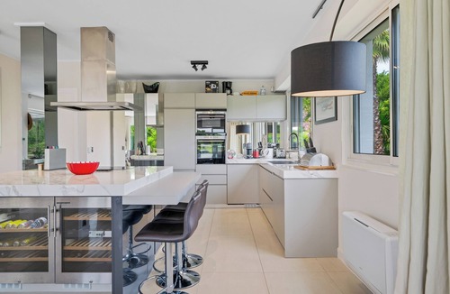 La Croix des Gardes Villa | VILLA CANNES: V. private, 15 mins walk to beach. Child friendly. Salt water pool