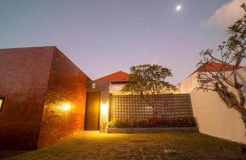 Sunset Road Villa | Villa CanSavina - 3 Rooms - Center Of Seminyak