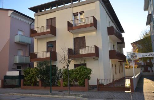 Lignano Sabbiadoro Apartment | Villa Carlotta