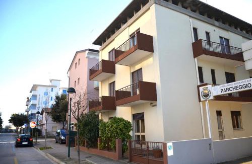 Lignano Sabbiadoro Apartment | Villa Carlotta