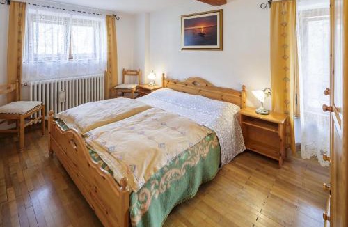 Cortina d'Ampezzo Historic Centre Apartment | Villa Casanova - Gruppo Stay