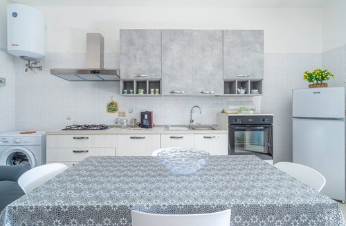 Granelli Villa | Villa 'Con Tre Camere Da Letto' with Private Terrace, Shared Garden and Air Conditioning
