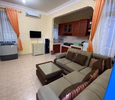 Cipanas Villa | Villa Dalia Puncak NA5-10