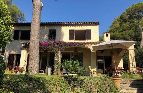 Cap-Ferrat Villa | Villa de Charme au coeur du Cap-Ferrat