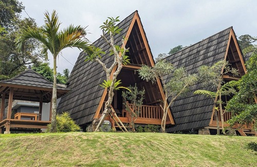 Sukabumi Villa | Villa de Gema