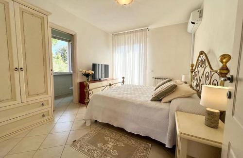 Forte dei Marmi Villa | Villa Donati 6 camere in centro Forte dei Marmi