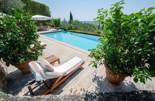 Camaiore Villa | Villa Eden Forte Dei Marmi With Private Infinity Pool