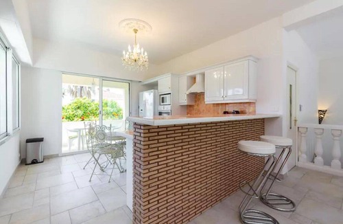 Villeneuve-Loubet Villa | Villa feet in the water (River and Sea!)