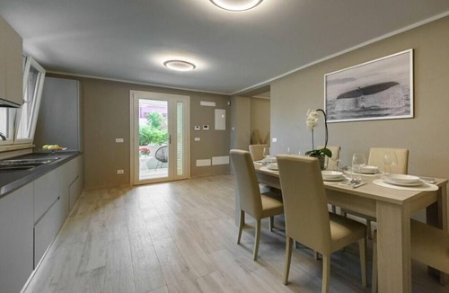Querceta Villa | Villa Fiumetto Comfortable holiday residence