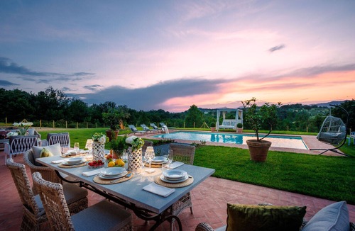 Montecarlo Villa | Villa Flora, a Luxury 3 bedrooms Farmhouse with Pool and Jacuzzi