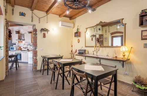 SantʼAndrea di Compito House | Villa "Giovanna" with Shared Open Pool, Terrace, Garden & Wi-Fi
