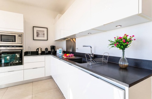 Villefranche-sur-Mer Apartment | VILLA HENRIETTA AP4070 by RIVIERA HOLIDAY HOMES