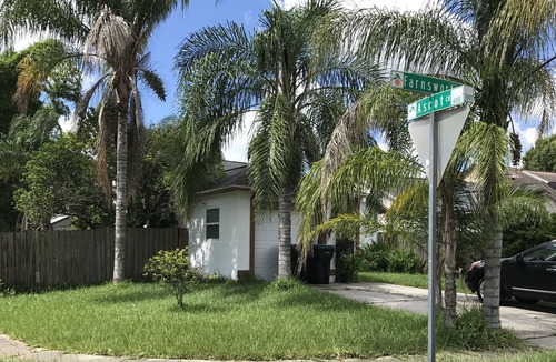 Orlando Villa | Villa House w pool near Universal Studios Disney Beach SeaWorld Harry Potter