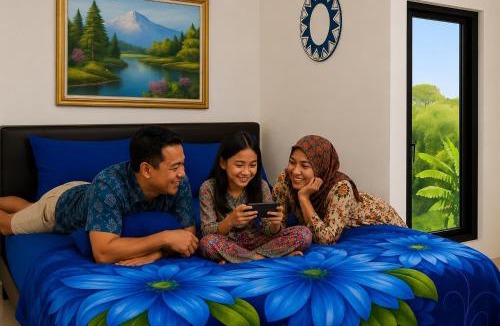 Dinoyo House | Villa Iblink"Aesthetic & Homely in Malang"