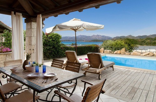 Capo Coda Cavallo Villa | Villa in Capo Coda Cavallo with 5 bedrooms sleeps 10