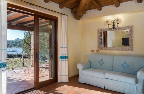 Capo Coda Cavallo Villa | Villa in Capo Coda Cavallo with 6 bedrooms sleeps 12