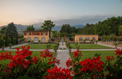 Capannori Villa | Villa in Capannori with 9 bedrooms sleeps 18