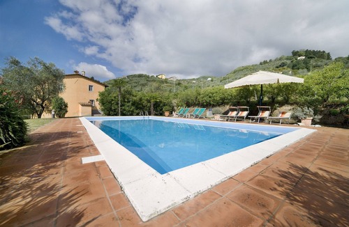 Capannori Villa | Villa in San Gennaro with 6 bedrooms sleeps 11