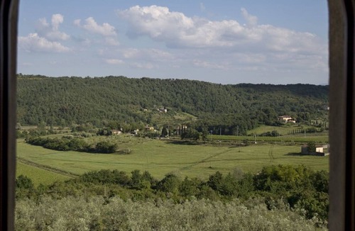 Rignano sull'Arno Villa | Villa in Torre A Cona with 6 bedrooms sleeps 12