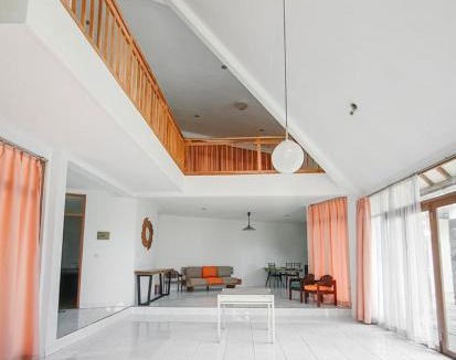 Parongpong Villa | Villa Istana Bunga - The Green Villa 4 Bedroom
