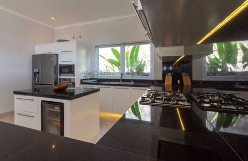 Kayu Putih Villa | Villa IzaJay, Modern & Splendid Sea View Villa