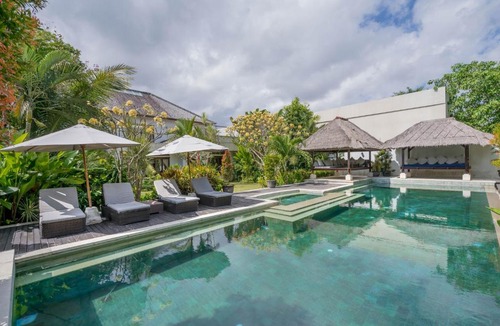 Berawa Villa | Villa Kaira