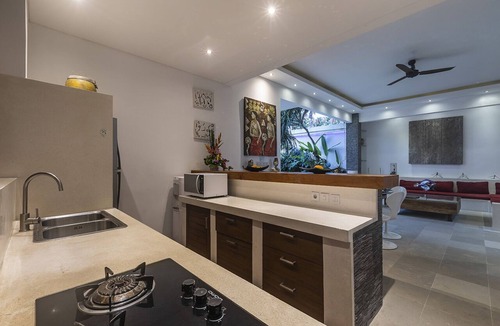 Sunset Road Villa | Villa Kallayaan - 10mn walk Oberoi Central Seminyak