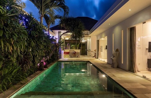 Sunset Road Villa | Villa Kallayaan - 10mn walk Oberoi Central Seminyak