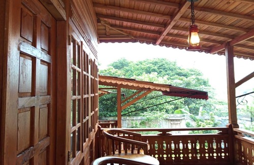 Cimenyan House | Villa Kampung Santri