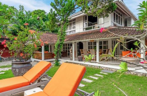 Legian Villa | Villa Kubuku Double 6 Seminyak
