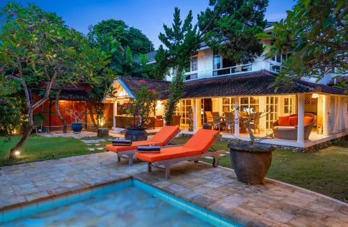Legian Villa | Villa Kubuku Double 6 Seminyak