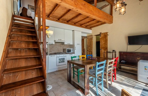 Vescovado Villa | Villa 'La Casa Nel Bosco - Antiche Dimore' with Shared Pool, Wi-Fi & Air Conditioning