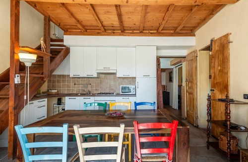 Vescovado Villa | Villa 'La Casa Nel Bosco - Antiche Dimore' with Shared Pool, Wi-Fi & Air Conditioning